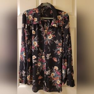 Size 3 Floral Button Down Torrid Blouse